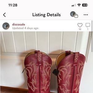 Rude seller Overcharging for Red Shyanne boots. Get them at boot barn for $169